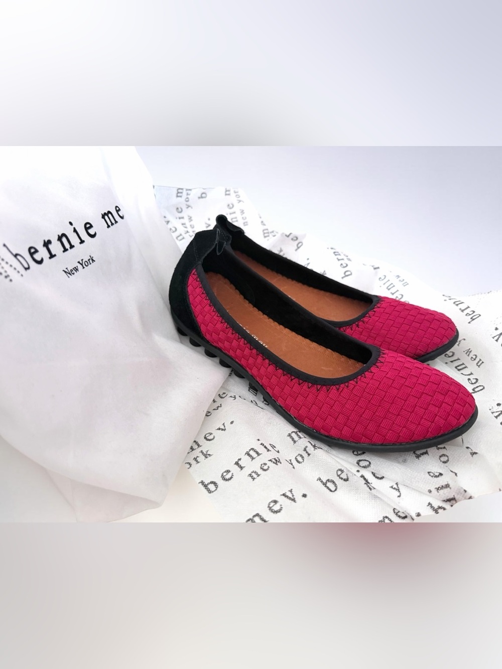 Bernie Mev Red EU39 Bella Me Woven Memory Foam Ballet Flats Black Suede Heel - Picture 2 of 11